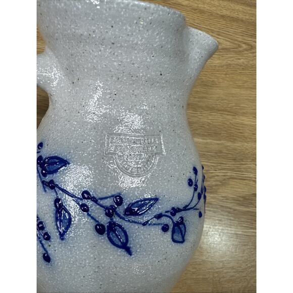 1992 Salmon Falls Salt Glaze Stoneware 2 Qt Pitcher – Blue Berry Vine – 7-3/8” - Picture 11 of 12
